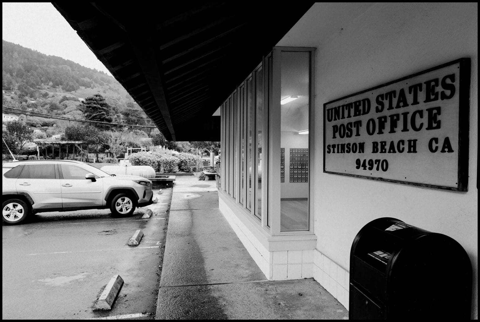 stinson-beach-post-office-1568x1052